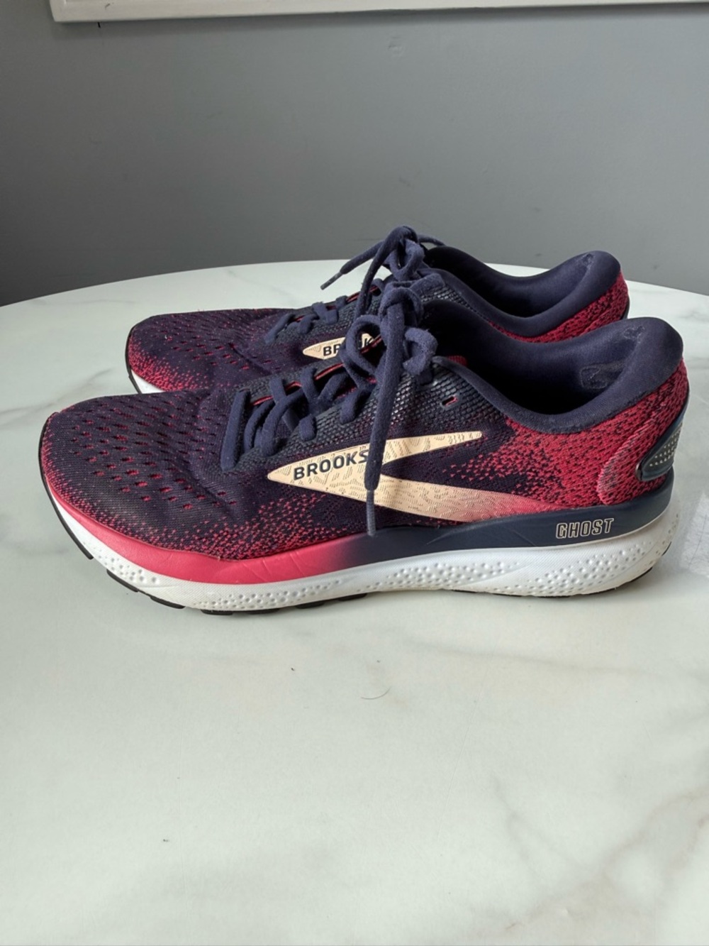 Brooks Ghost Women's Running Shoes - Navy and Pink
